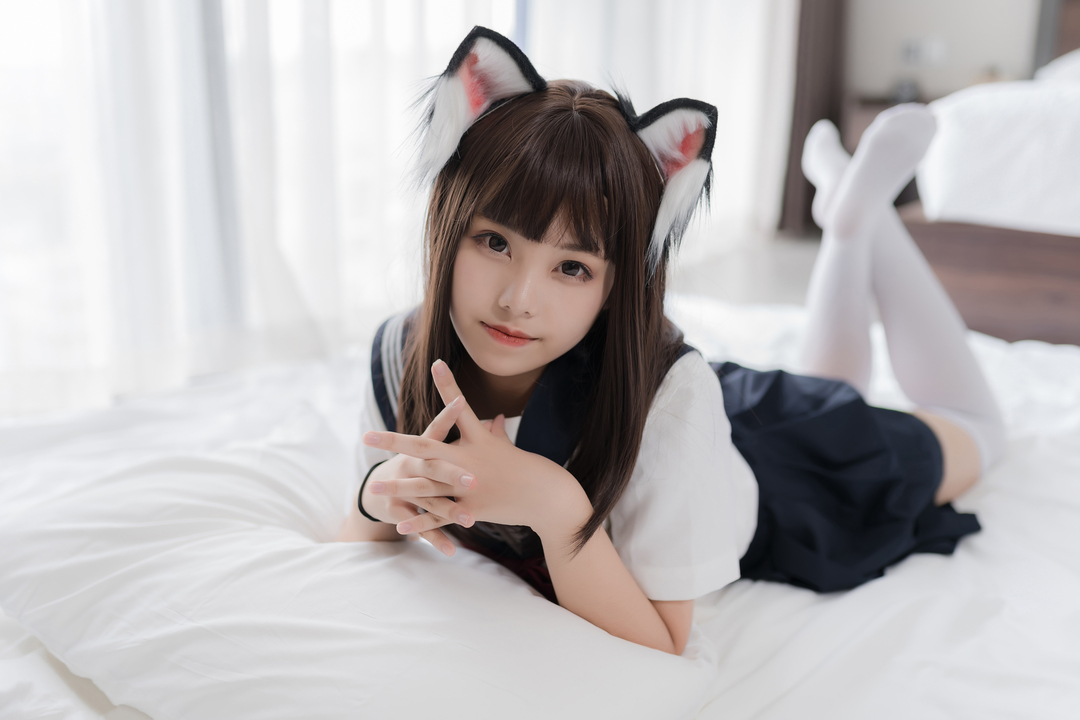图片[1]-蜜汁猫裘的青春日记《猫耳JK》，自拍系列最新力作，纯真与时尚的完美融合！-爱看兔