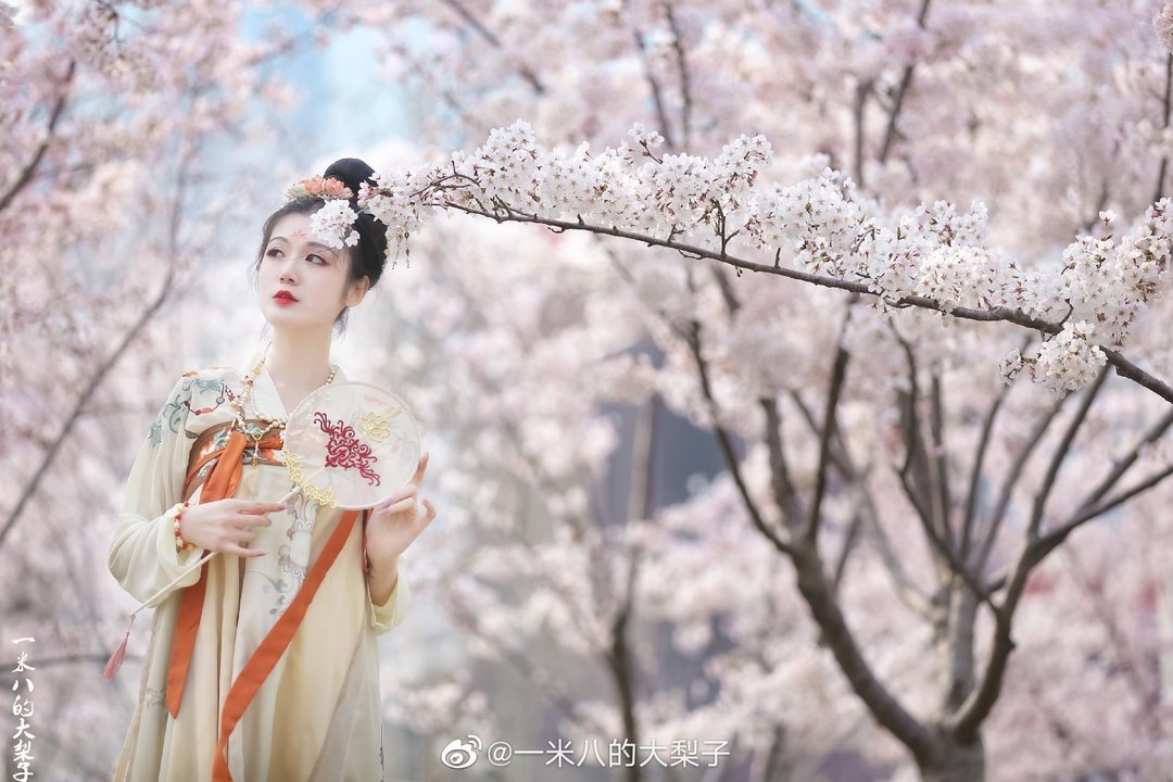 图片[3]-一米八大梨子的《海洋球》，深度探讨美女的春日传奇-爱看兔