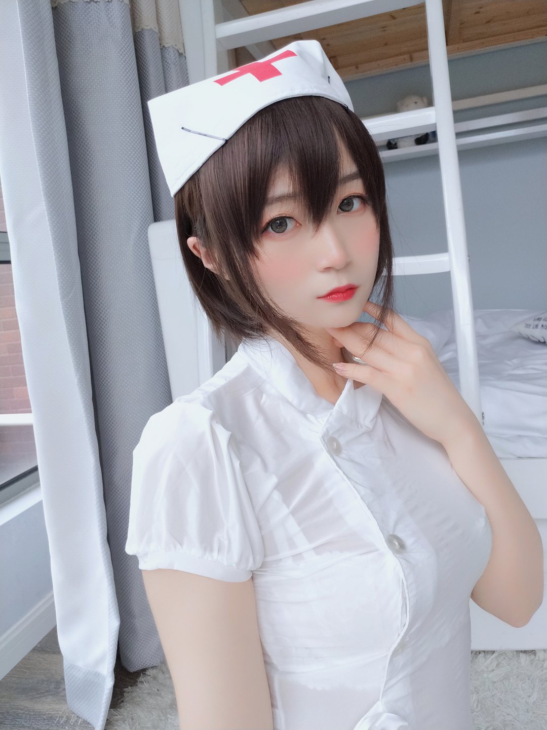 图片[1]-白银81的《白丝小护士》，萌萌哒超有感觉，带来满满少女心！-爱看兔