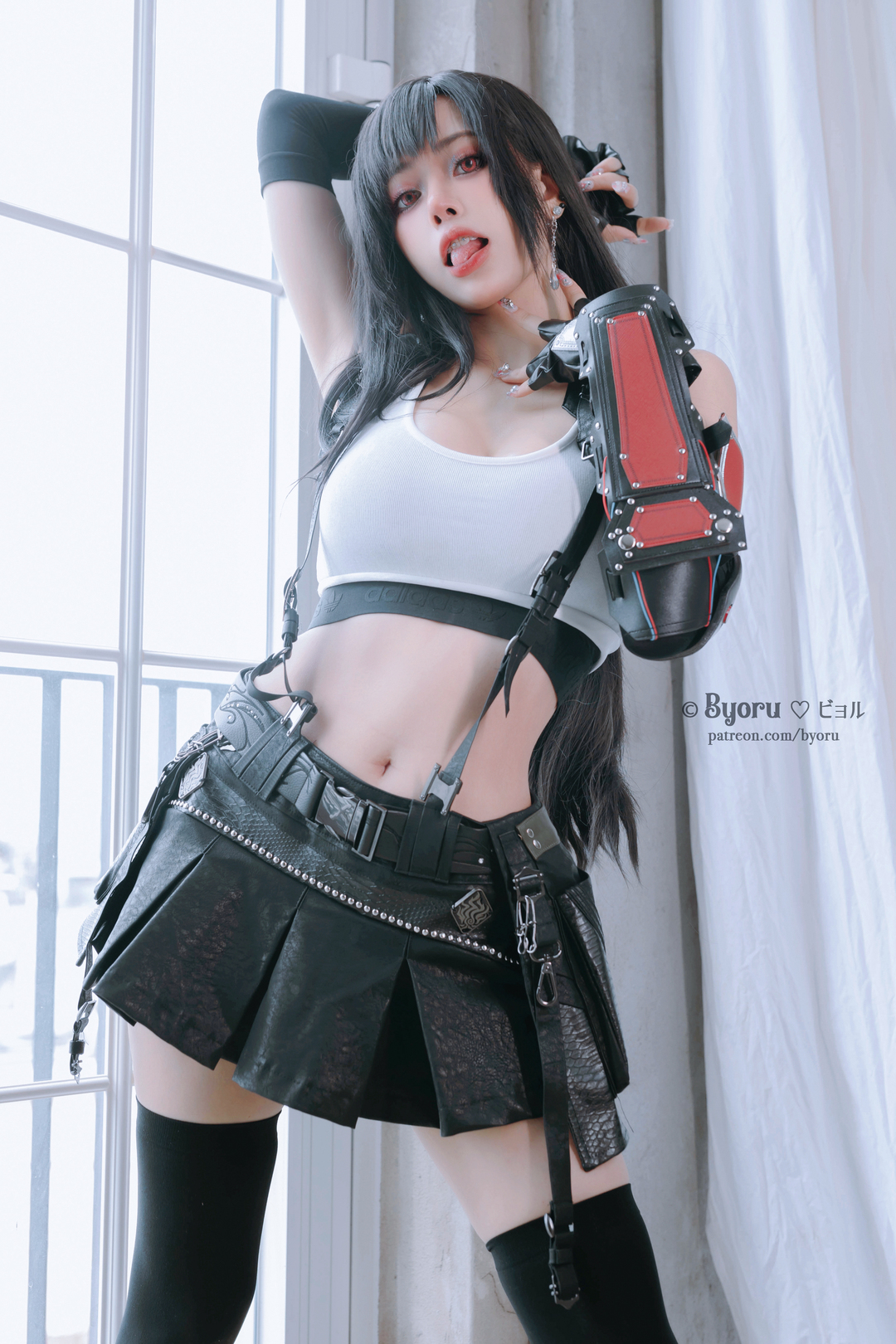 图片[6]-美艳女神Byoru《Tifa 蒂法》自拍，化身游戏女神惊艳全场！-爱看兔