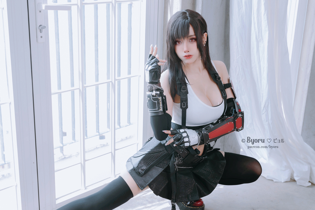 图片[2]-美艳女神Byoru《Tifa 蒂法》自拍，化身游戏女神惊艳全场！-爱看兔