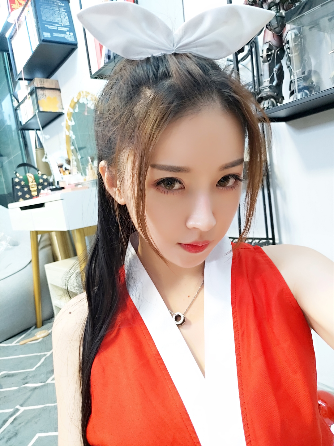 图片[1]-小女巫露娜《不知火舞》不可错过，魅力四射的网红风采！-爱看兔