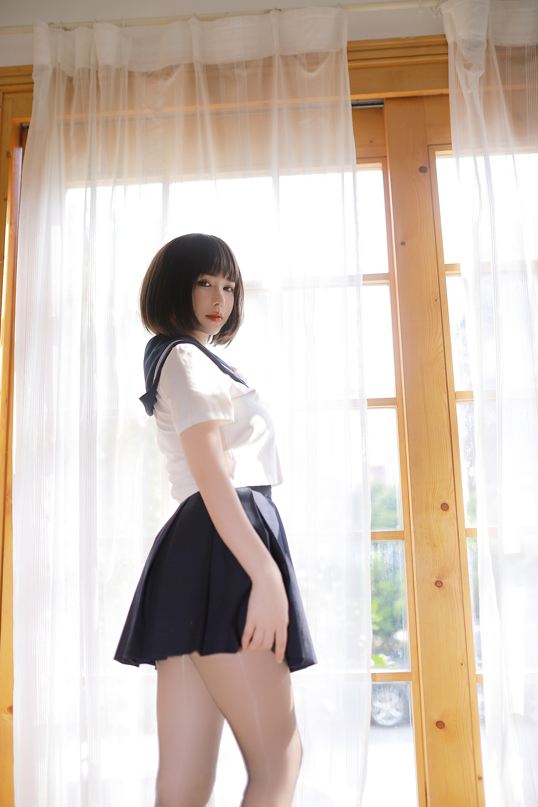 图片[2]-Tina很妖孽呀的《绳艺JK》自拍，短发少女的日式浪漫-爱看兔