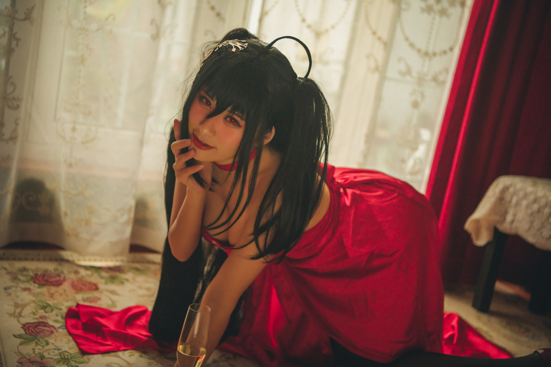 图片[3]-柘烟_Zuken在《大凤礼服》中展现的不仅是服装之美，更是气质之魅-爱看兔