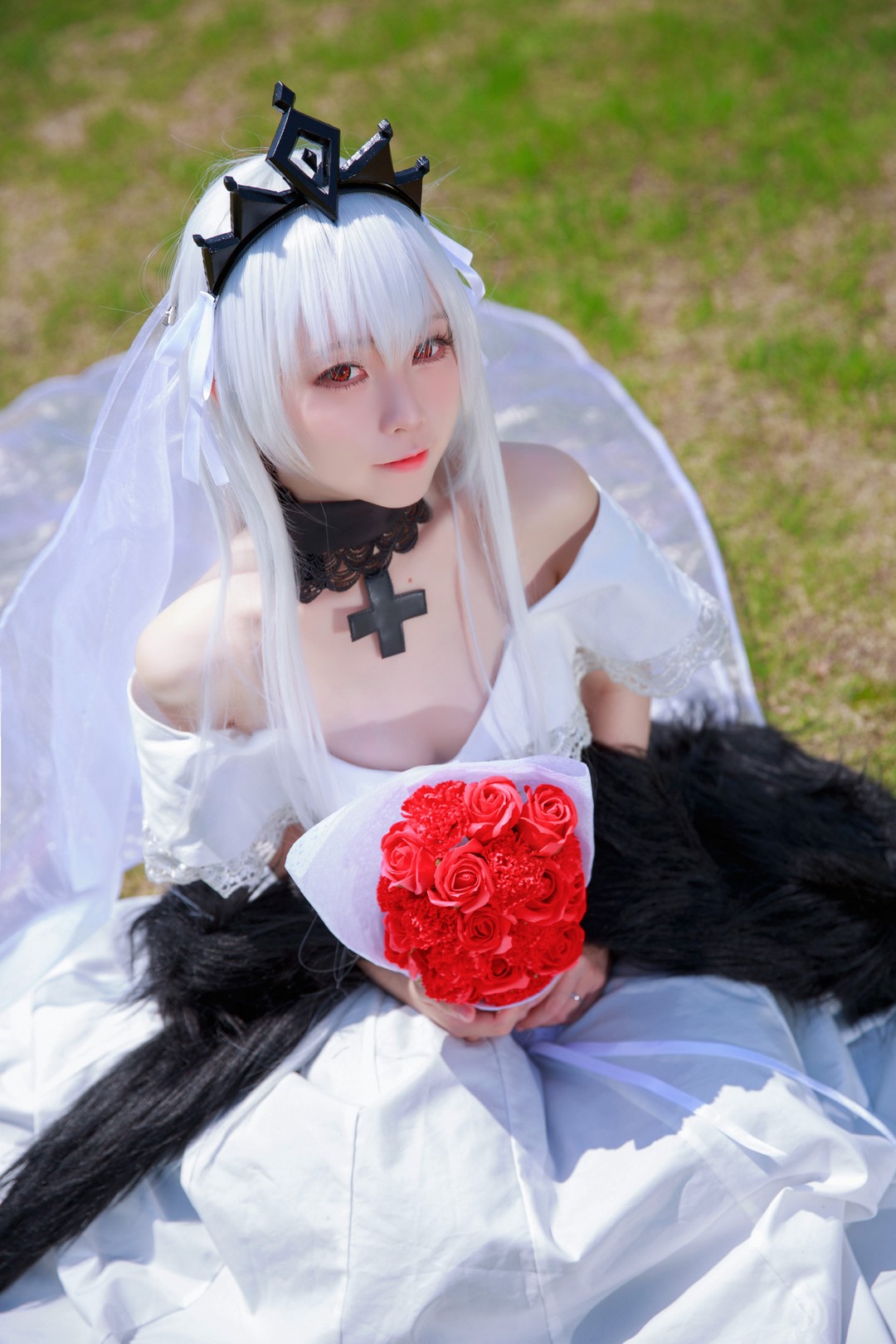 图片[2]-《98K婚纱 德皇》：G44不会受伤的自拍，婚纱与步枪的奇妙结合-爱看兔