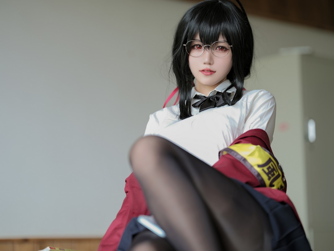 哇塞！小仓千代 w《大凤 JK》自拍作品，带你走进校园女神的梦幻世界-爱看兔